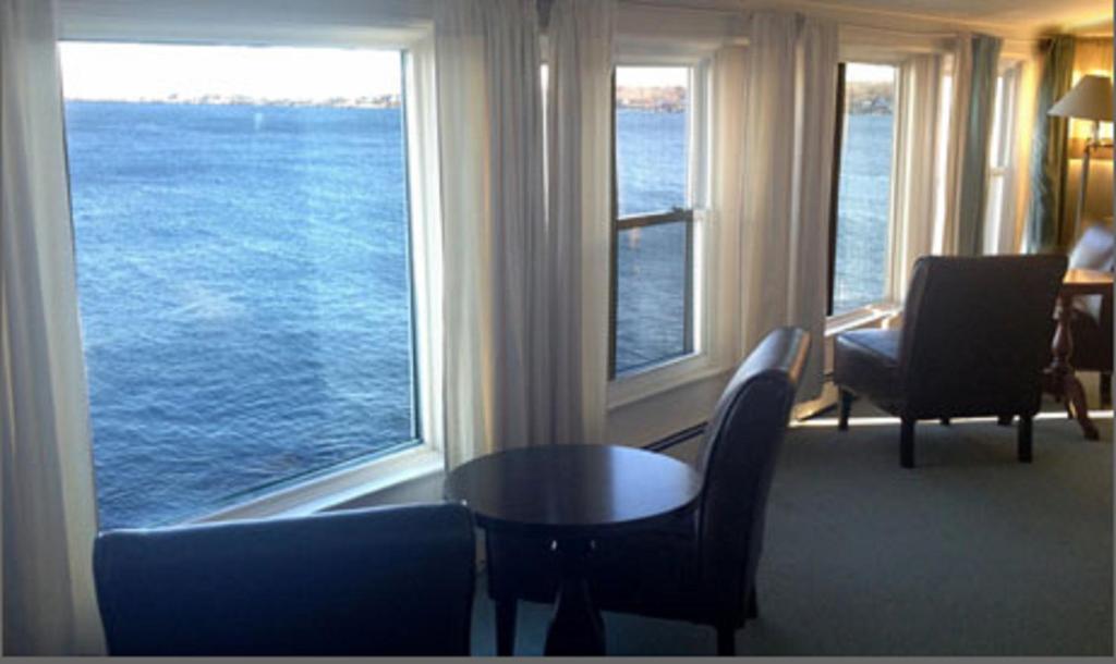 The Quarterdeck Inn By The Sea ロックポート 部屋 写真